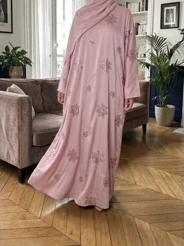 Abaya en Soie de Médine – Inspi Zara Élégance Fluide & Intemporelle |